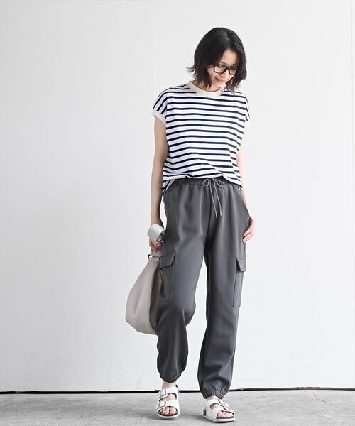 rps(アールピーエス)の「プチハイネックプルオーバー(Tシャツ/カットソー・レディース・ネイビー/ベージュ/パープル/ダークグリーン/ブラック/ブルー/アイボリー/その他/グレイッシュベージュ/マスタード/モカ/ブラック系その他2/ライトカーキ・M/フリー)」の22枚目の写真