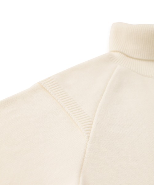 F（エフ）（エフ）の「【F】ダブルスリーブタートルネック（ニット/セーター・メンズ・ホワイト/ブラック・1/2）」の10枚目の写真