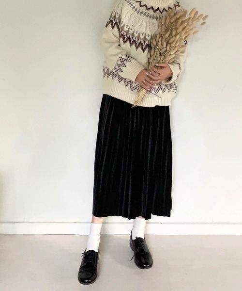 muure（ミュール）の「ベロアプリーツスカート（スカート・レディース・ブラック/ダークブラウン/ブラウン/カーキ/シルバーグレー・FREE）」の2枚目の写真