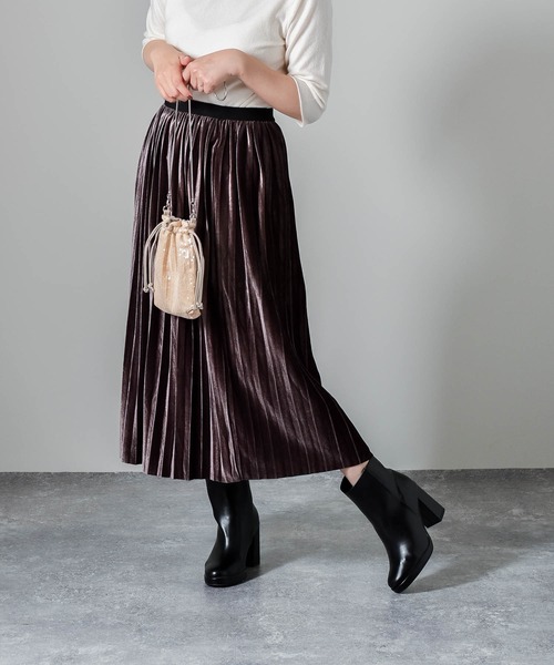 muure（ミュール）の「ベロアプリーツスカート（スカート・レディース・ブラック/ダークブラウン/ブラウン/カーキ/シルバーグレー・FREE）」の7枚目の写真