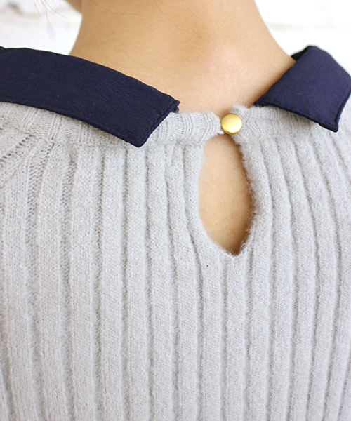 mystic(ミスティック)の「襟付きボーダープルオーバー(ニット/セーター・レディース・オフホワイト/ブラック/グレー/キャメル・FREE/フリ-)」の8枚目の写真