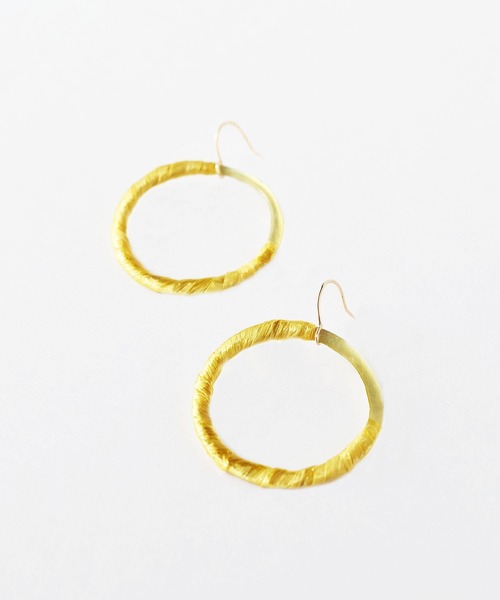 tone(トーン)の「【PAPER ART WORKS】metalic circle(ピアス(両耳用)・レディース・シルバー/ゴールド/ピンクゴールド・FREE)」の9枚目の写真