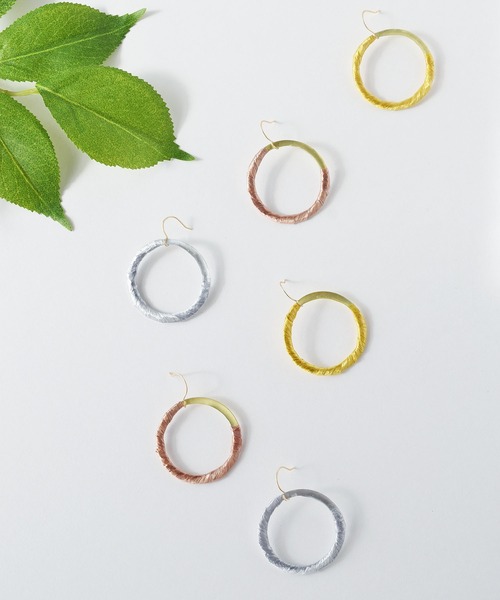 tone(トーン)の「【PAPER ART WORKS】metalic circle(ピアス(両耳用)・レディース・シルバー/ゴールド/ピンクゴールド・FREE)」の11枚目の写真