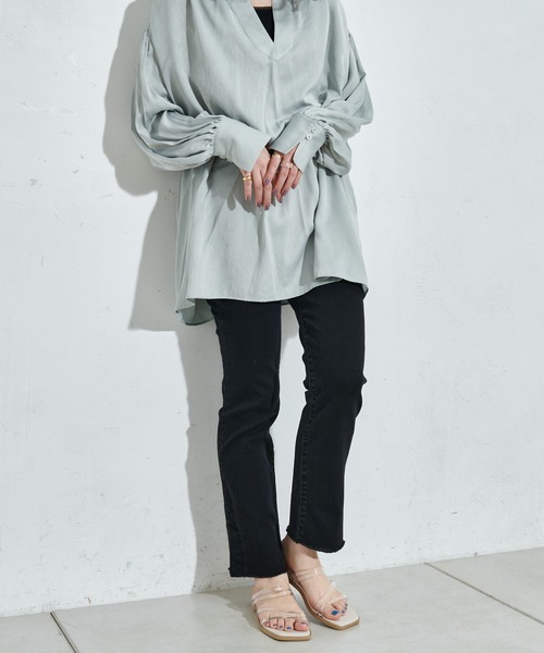 DISCOAT(ディスコート)の「カットオフデニムスキニーパンツ(デニムパンツ・レディース・ブラック/ブルー・MEDIUM/LARGE)」の12枚目の写真