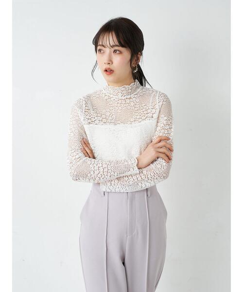 earth music&ecology(アースミュージックアンドエコロジー)の「小花レースハイネックプルオーバー *(その他トップス・レディース・ホワイト/ブラック/ベージュ・S/M)」の17枚目の写真