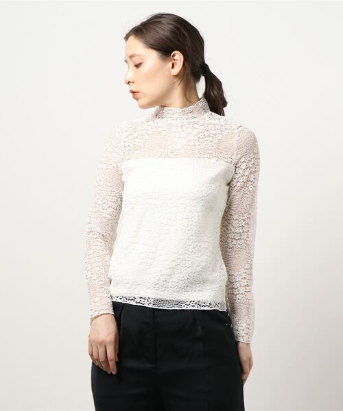 earth music&ecology(アースミュージックアンドエコロジー)の「小花レースハイネックプルオーバー *(その他トップス・レディース・ホワイト/ブラック/ベージュ・S/M)」の6枚目の写真