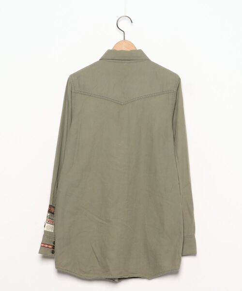 Ungrid（アングリッド）の「長袖シャツ（シャツ/ブラウス・レディース・グリーン・FREE）」の2枚目の写真