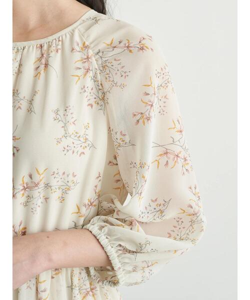 earth music&ecology(アースミュージックアンドエコロジー)の「ふんわりシフォンワンピース *(ワンピース・レディース・ブラック/ライトカーキ/ベージュ系その他3/その他・FREE)」の5枚目の写真