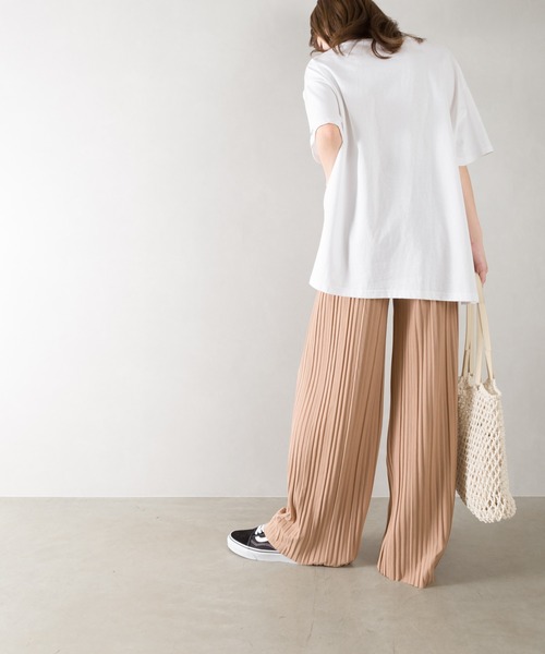 SpRay(スプレイ)の「プリーツワイドパンツ(その他パンツ・レディース・チャコールグレー/ブラック/ベージュ/ブラウン/カーキ/アイボリー・FREE)」の16枚目の写真