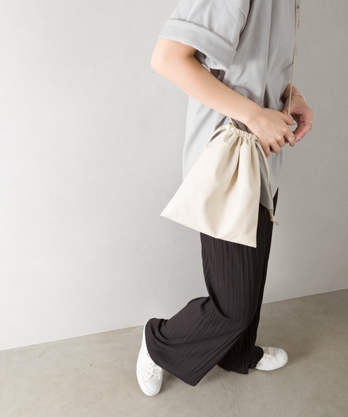 SpRay(スプレイ)の「プリーツワイドパンツ(その他パンツ・レディース・チャコールグレー/ブラック/ベージュ/ブラウン/カーキ/アイボリー・FREE)」の18枚目の写真