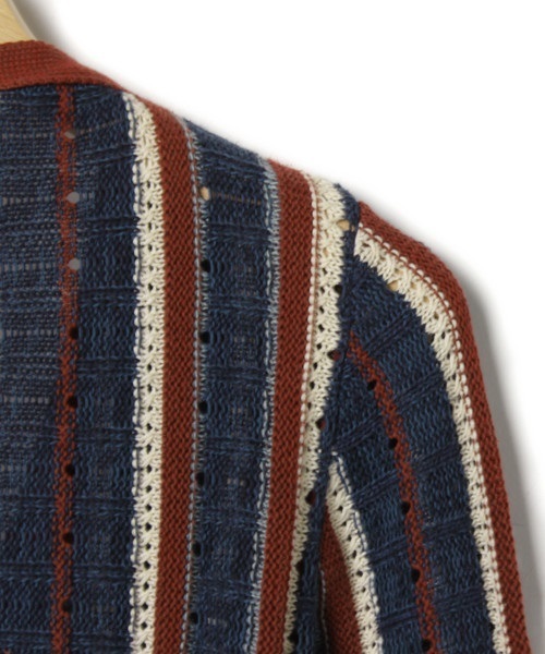 glamb(グラム)の「ストライプ柄ニットカーディガン(カーディガン/ボレロ・メンズ・ネイビー・2)」の4枚目の写真