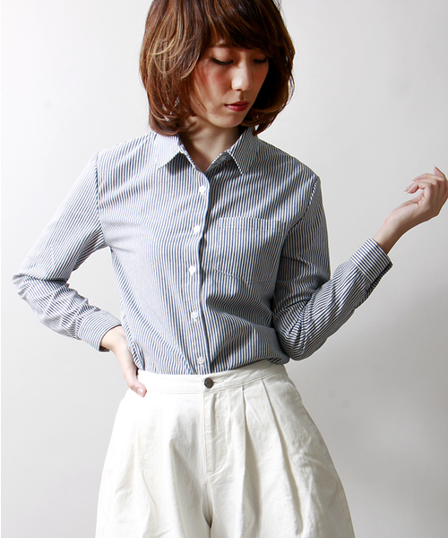 WEGO（ウィゴー）の「WEGO/ベーシックシャツ（シャツ/ブラウス・レディース・ホワイト/ブラック/サックスブルー/ブルー系その他/レッド系その他/トリコロール・FREE）」の5枚目の写真