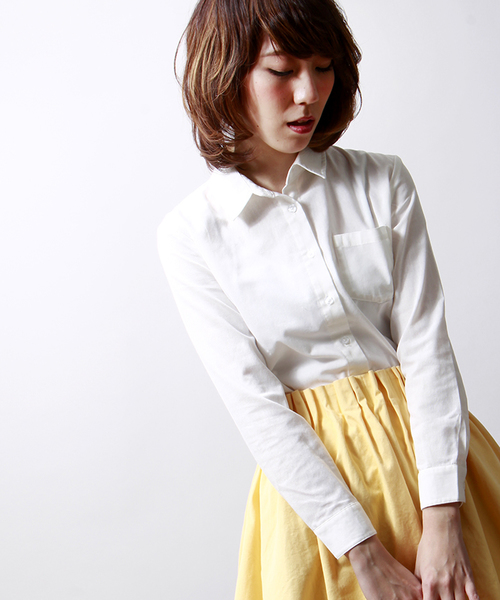 WEGO（ウィゴー）の「WEGO/ベーシックシャツ（シャツ/ブラウス・レディース・ホワイト/ブラック/サックスブルー/ブルー系その他/レッド系その他/トリコロール・FREE）」の2枚目の写真