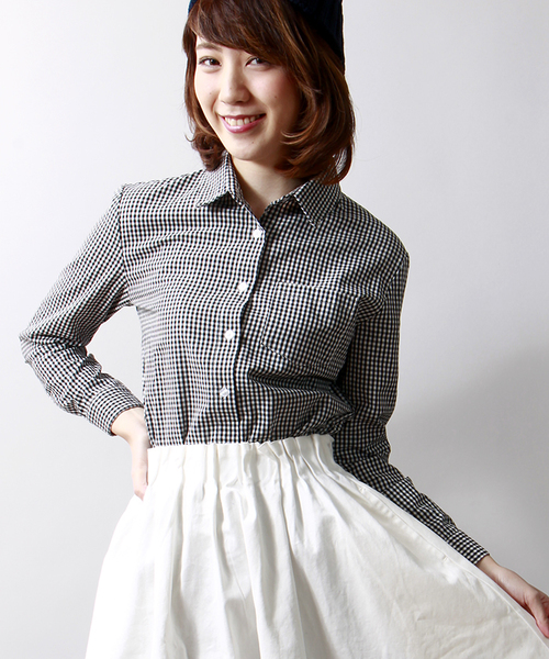 WEGO（ウィゴー）の「WEGO/ベーシックシャツ（シャツ/ブラウス・レディース・ホワイト/ブラック/サックスブルー/ブルー系その他/レッド系その他/トリコロール・FREE）」の3枚目の写真