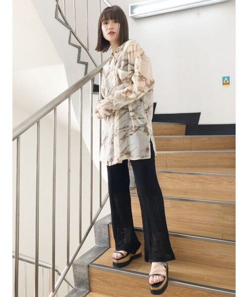 MURUA（ムルーア）の「クロシェセミフレアニットパンツ（スウェットパンツ・レディース・ホワイト/ブラック/ブルー・FREE）」の4枚目の写真