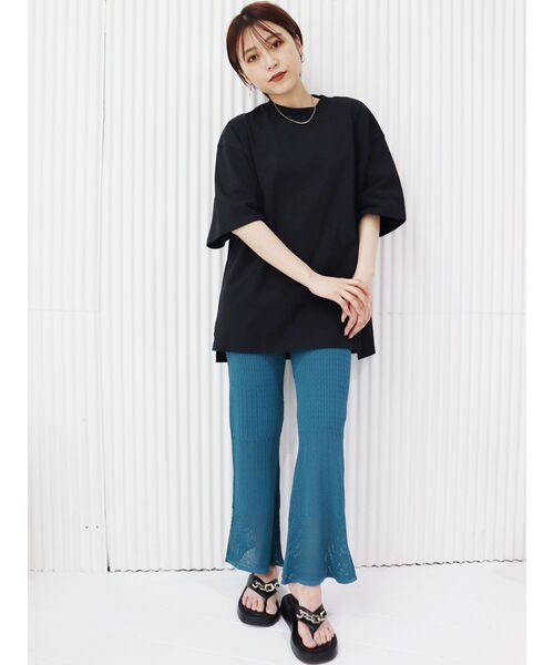 MURUA（ムルーア）の「クロシェセミフレアニットパンツ（スウェットパンツ・レディース・ホワイト/ブラック/ブルー・FREE）」の7枚目の写真