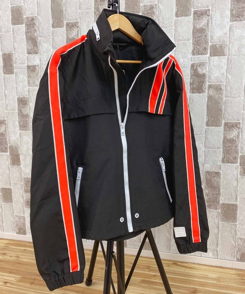 DIESEL（ディーゼル）の「バックロゴ スリーブライン トラック