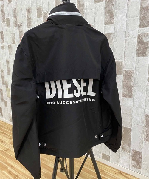 DIESEL（ディーゼル）の「バックロゴ スリーブライン トラック