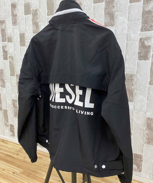 DIESEL（ディーゼル）の「バックロゴ スリーブライン トラック