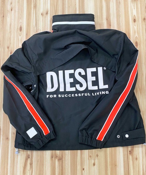 DIESEL（ディーゼル）の「バックロゴ スリーブライン トラック