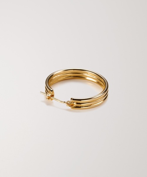 PAS TIERRA（パティエラ）の「-Lien- シェードプチピアス（ピアス（両耳用）・レディース・シルバー/イエローゴールド・FREE）」の5枚目の写真