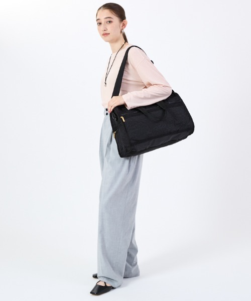 もも 様　LeSportsac　レスポ　パフィーブロッサムズ　ボストンバッグ DELUXE LG WEEKENDERパフィーブロッサムズ（ボストンバッグ