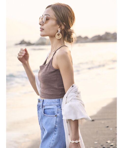 To the sea(トゥーザシー)の「バッククロスリボンキャミ(キャミソール・レディース・ベージュ/ブラウン/アイボリー・FREE)」の18枚目の写真