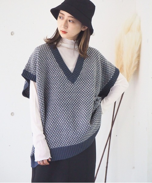 tiptop(ティップトップ)の「アソートVネックBIGベスト(ベスト・レディース・アイボリー/ダークブルー/A/B/グレイッシュベージュ/D/C/ブルー/キナリ/グリーン/ピンク/ブラウン・FREE)」の7枚目の写真