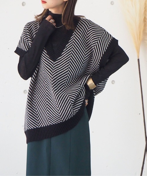 tiptop(ティップトップ)の「アソートVネックBIGベスト(ベスト・レディース・アイボリー/ダークブルー/A/B/グレイッシュベージュ/D/C/ブルー/キナリ/グリーン/ピンク/ブラウン・FREE)」の9枚目の写真