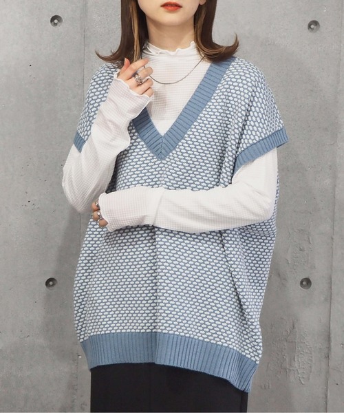 tiptop(ティップトップ)の「アソートVネックBIGベスト(ベスト・レディース・アイボリー/ダークブルー/A/B/グレイッシュベージュ/D/C/ブルー/キナリ/グリーン/ピンク/ブラウン・FREE)」の6枚目の写真