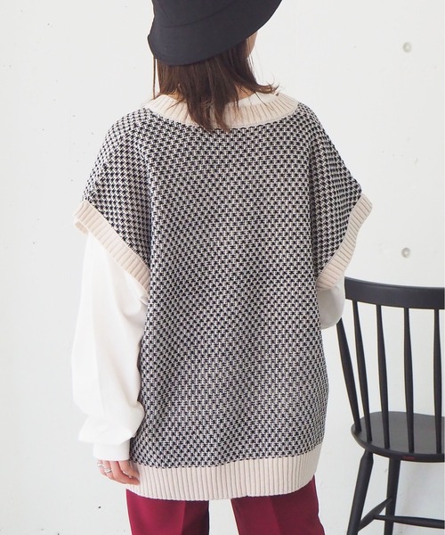 tiptop(ティップトップ)の「アソートVネックBIGベスト(ベスト・レディース・アイボリー/ダークブルー/A/B/グレイッシュベージュ/D/C/ブルー/キナリ/グリーン/ピンク/ブラウン・FREE)」の13枚目の写真