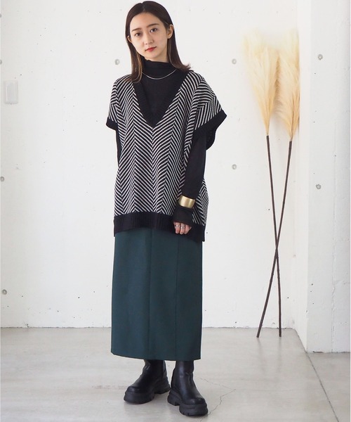 tiptop(ティップトップ)の「アソートVネックBIGベスト(ベスト・レディース・アイボリー/ダークブルー/A/B/グレイッシュベージュ/D/C/ブルー/キナリ/グリーン/ピンク/ブラウン・FREE)」の21枚目の写真