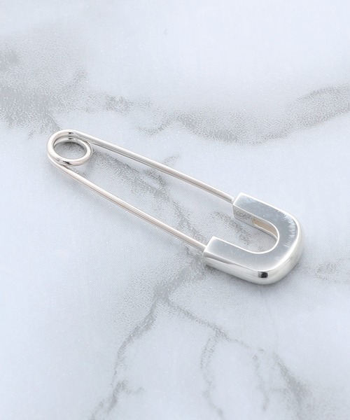 AMBUSH(アンブッシュ)の「AMBUSH SAFETY PIN PIERCE 12111156(ピアス(両耳用)・レディース・ゴールド/シルバー・ONE SIZE)」の8枚目の写真