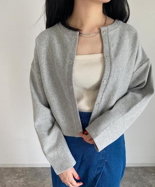 MLI'A（エムリア）の「スナップボタンカーディガン（カーディガン/ボレロ・レディース・ブラック/グレー/アイボリー/グリーン/ダークグリーン/バーガンディー/イエロー・M）」の9枚目の写真