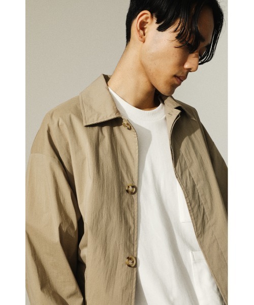 STYLEMIXER（スタイルミキサー）の「マットナイロンロングコート（ステンカラーコート・メンズ・ベージュ/ブラック・X-LARGE/LARGE）」の5枚目の写真