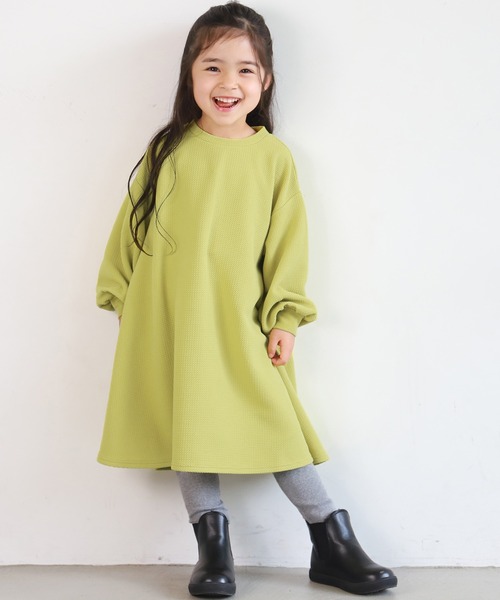 coca（coca）（コカ）の「＼＼新色登場／／キッズ エンボス袖バルーンワンピース（Tシャツ/カットソー・キッズ・ブラック/カーキ/ダークベージュ/マスタード/ワインレッド/ネイビー・100/110/120/130）」の5枚目の写真