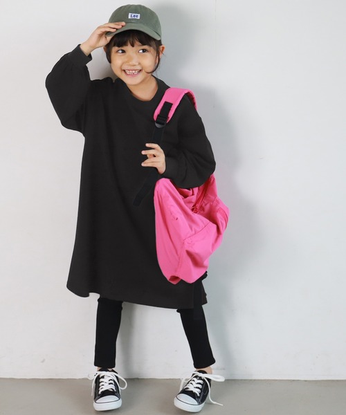 coca（coca）（コカ）の「＼＼新色登場／／キッズ エンボス袖バルーンワンピース（Tシャツ/カットソー・キッズ・ブラック/カーキ/ダークベージュ/マスタード/ワインレッド/ネイビー・100/110/120/130）」の2枚目の写真