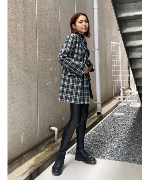 EGOIST(エゴイスト)の「サイドレースアップフェイクレザースキニーパンツ(その他パンツ・レディース・ブラック・M/S/SS)」の13枚目の写真