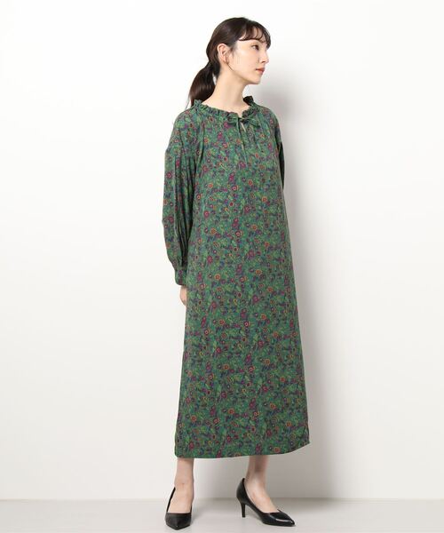 Lugnoncure（ルノンキュール）の「レトロ花柄フリルスキッパーワンピース（ワンピース・レディース・ネイビー/オレンジ/グリーン・ﾌﾘ-）」の7枚目の写真