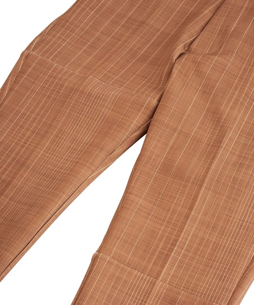 NO ID.（ノーアイディ）の「イレギュラーピッチストライプアンクルイージートラウザーズ（スラックス・メンズ・ブラック/ベージュ/ネイビー・1/3/2）」の10枚目の写真