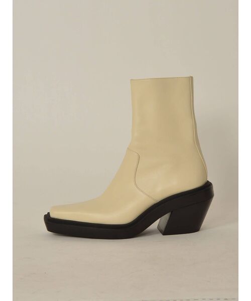 EMODA（エモダ）の「【VEQUM】POINTED BOOTS（ブーツ・レディース・ホワイト/ブラック/ブラウン・35/36/37）」の13枚目の写真