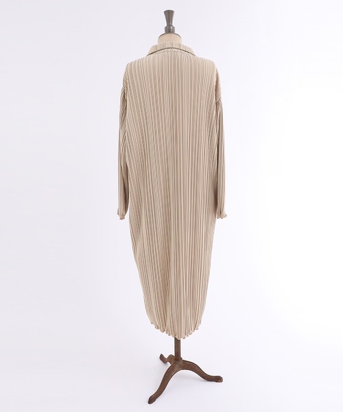 RANDEBOO(ランデブー)の「Natural shirt dress(ワンピース・レディース・ベージュ/ブラック・FREE)」の10枚目の写真