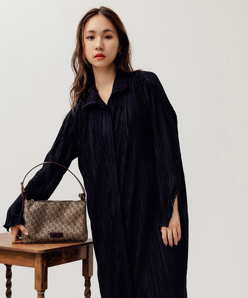 RANDEBOO(ランデブー)の「Natural shirt dress(ワンピース・レディース・ベージュ/ブラック・FREE)」の7枚目の写真