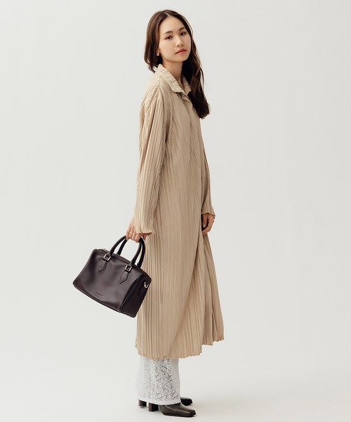 RANDEBOO(ランデブー)の「Natural shirt dress(ワンピース・レディース・ベージュ/ブラック・FREE)」の6枚目の写真