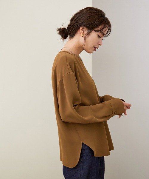 ROPE'（ロペ）の「【セットアップ対応】ダブルクロスTブラウス（シャツ/ブラウス・レディース・ホワイト/スミクロ/ブラウン系その他2・38）」の9枚目の写真