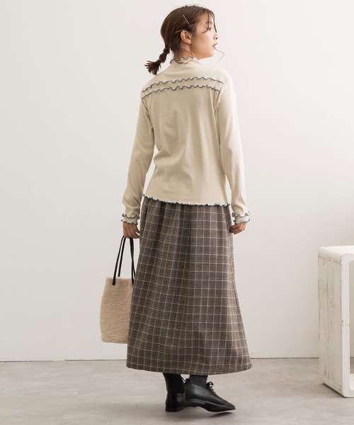 POU DOU DOU（プードゥドゥ）の「起毛テレコ2way配色メロートップス（Tシャツ/カットソー・レディース・イエロー/ブルー/アイボリー/モカ・3）」の20枚目の写真