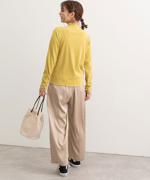 POU DOU DOU（プードゥドゥ）の「起毛テレコ2way配色メロートップス（Tシャツ/カットソー・レディース・イエロー/ブルー/アイボリー/モカ・3）」の21枚目の写真