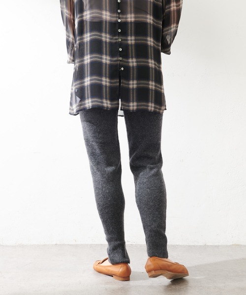 SHENERY（シーナリー）の「裾リブニットパンツ（その他パンツ・レディース・ベージュ/チャコールグレー・FREE）」の9枚目の写真