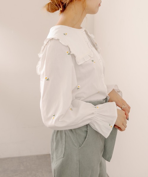 OLIVE des OLIVE（オリーブデオリーブ）の「スクエアセーラーカラーブラウス（シャツ/ブラウス・レディース・アイボリー/オフホワイト/ブラック/ホワイト・FREE）」の9枚目の写真