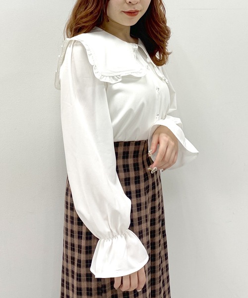 OLIVE des OLIVE（オリーブデオリーブ）の「スクエアセーラーカラーブラウス（シャツ/ブラウス・レディース・アイボリー/オフホワイト/ブラック/ホワイト・FREE）」の16枚目の写真